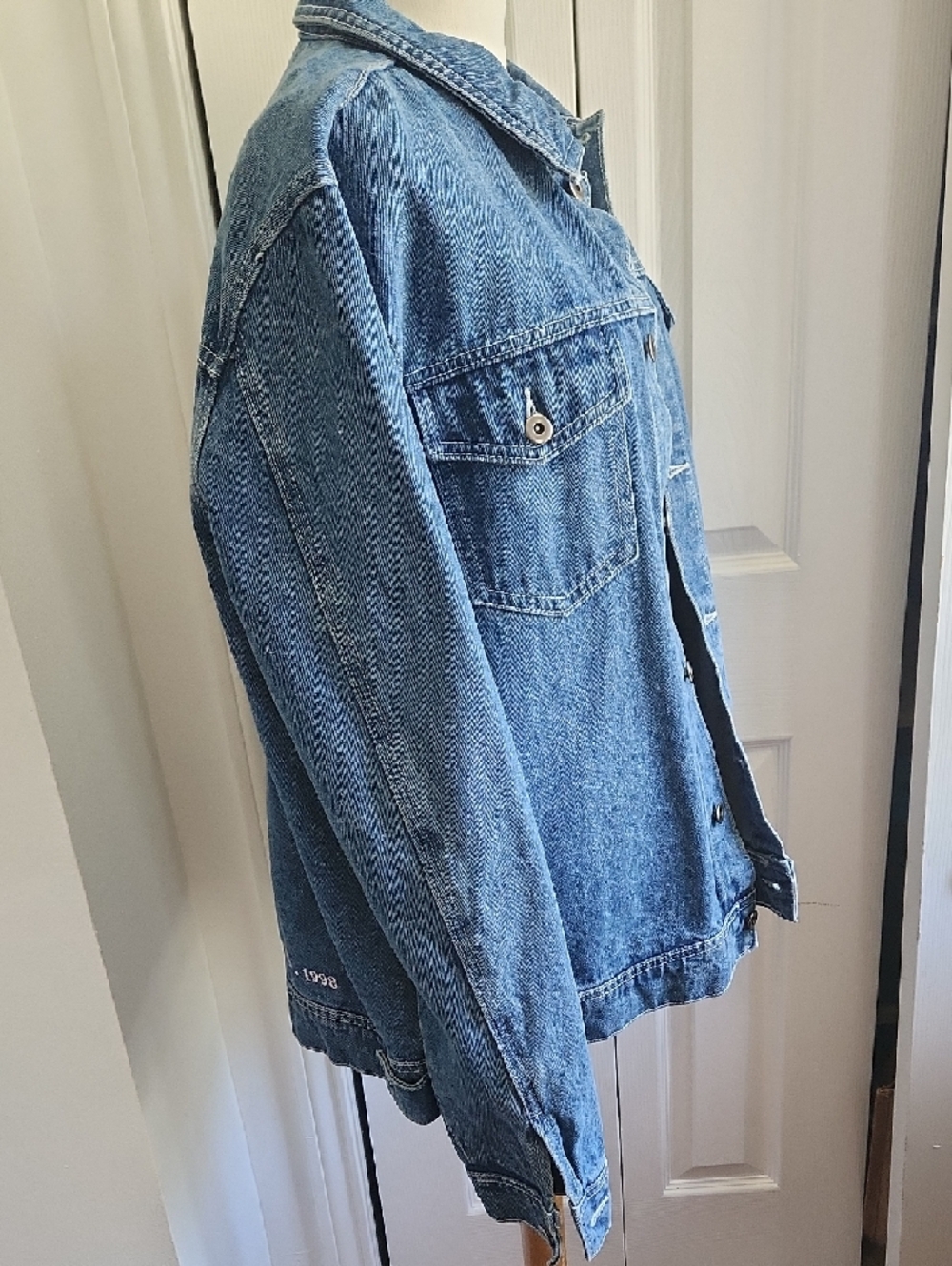 Disney Cakeworthy Blue Denim Jacket with Multi-Color Princess Patch - ROYALTY - Picture 9 of 11